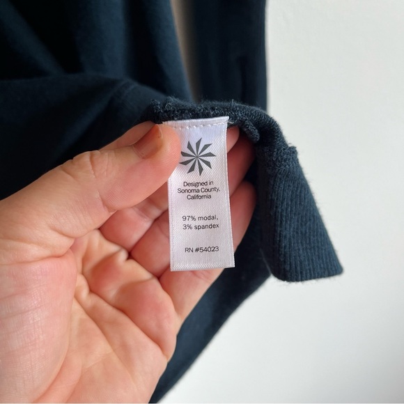 Athleta Criss Cross Sweatshirt Dress in Navy w/ Long Sleeves & Thumb holes, Sm - Picture 8 of 11